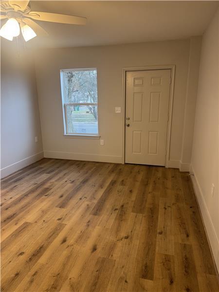 207 Laurel Ln in McGregor, TX - Building Photo - Building Photo