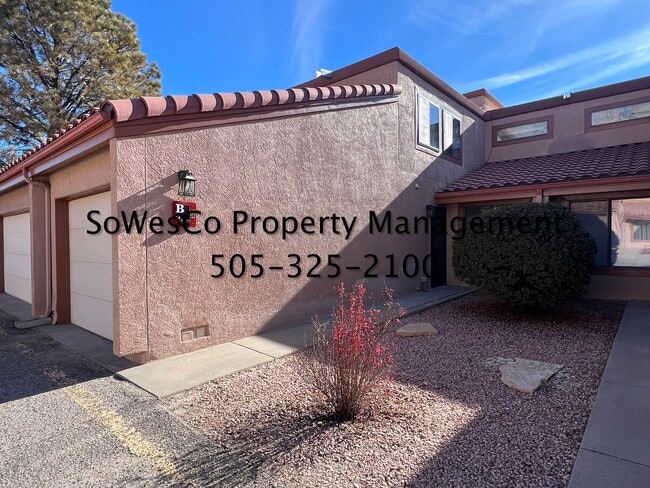property at 5200 Villa View Dr