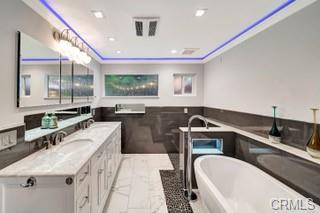 22959 Hummingbird Way in Calabasas, CA - Building Photo - Building Photo
