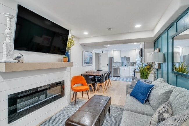 9959 S Eden Point Cir, Unit SoJo Furnished Basement