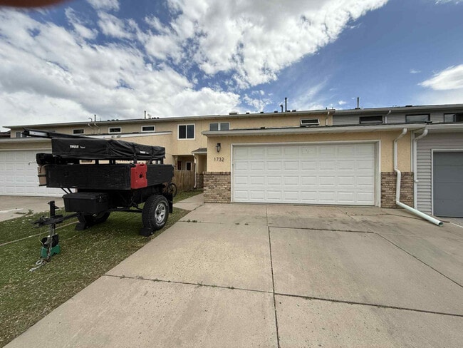1732 Sanders Dr in Laramie, WY - Building Photo - Building Photo