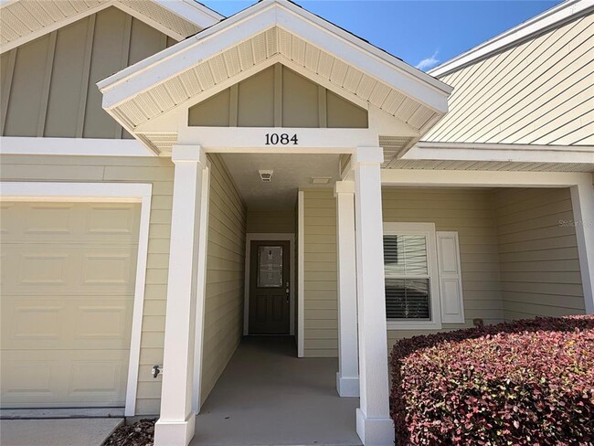 1084 NW 126 Way in Newberry, FL - Building Photo - Building Photo