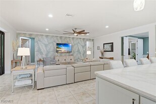 11012 Castlereagh St in Ft. Myers, FL - Building Photo