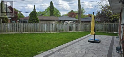 23 Alanbury Crescent in Toronto, ON - Building Photo - Building Photo
