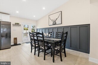 7024 Lee Park Ct in Falls Church, VA - Building Photo - Building Photo