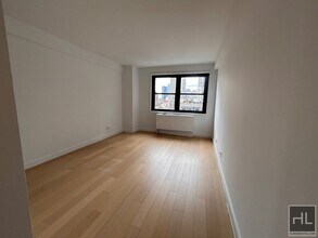 East 39th Street in New York, NY - Building Photo - Building Photo