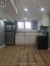 46 Sharon Ct in Brampton, ON - Building Photo - Building Photo