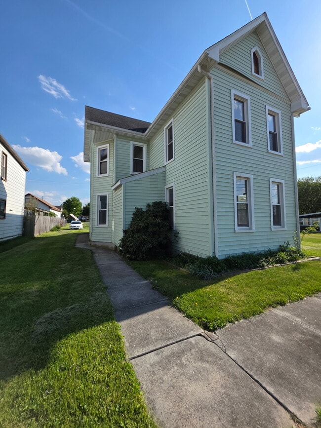 116 Linden Ave in Hanover, PA - Building Photo - Building Photo