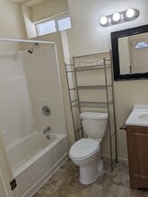 2020 Tanglewood Dr, Unit 2020 tanglewood unit b in Santa Maria, CA - Foto de edificio - Building Photo