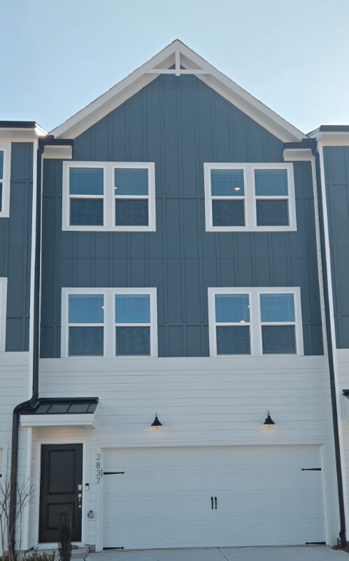 property at 2837 Farmhouse Dr