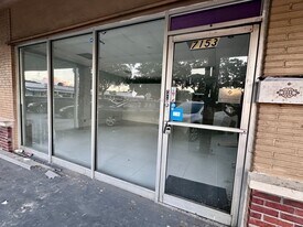 7153 Pembroke Rd in Pembroke Pines, FL - Building Photo