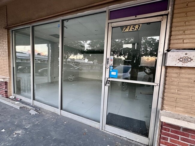 property at 7153 Pembroke Rd