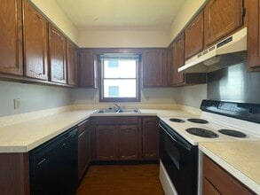 1906 Sand Dollar Dr in Warsaw, IN - Building Photo - Building Photo