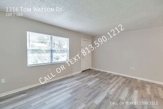 1316 Tom Watson Rd in Lakeland, FL - Building Photo - Building Photo