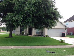 11523 Glen Lake Dr in Sugar Land, TX - Building Photo - Building Photo