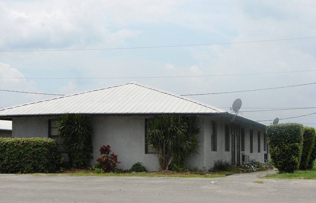 314 NW Garden Pl in Belle Glade, FL - Foto de edificio