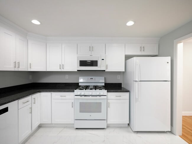 20 Eugene Way in Weymouth, MA - Building Photo - Building Photo