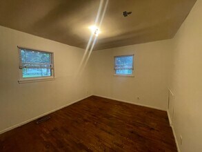 1507 W Phelps St in Springfield, MO - Building Photo - Building Photo
