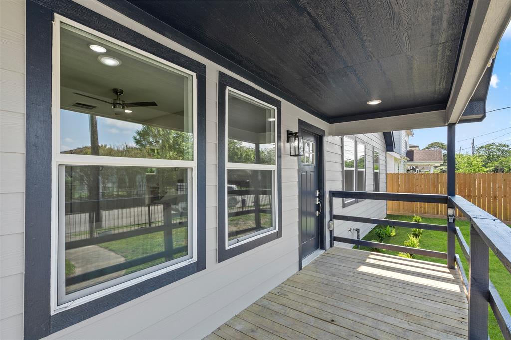 5615 Barremore St in Houston, TX - Building Photo