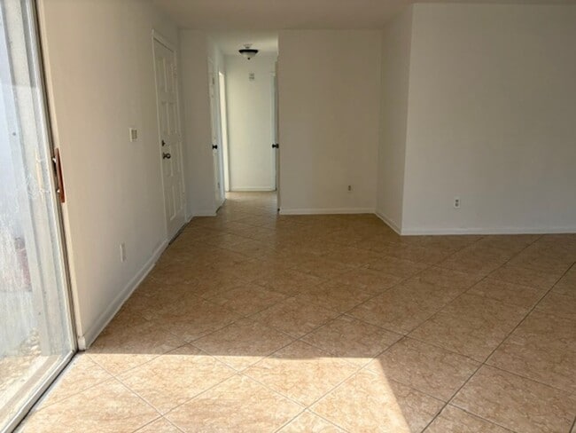 4124 SE 9th Ct in Cape Coral, FL - Building Photo - Building Photo