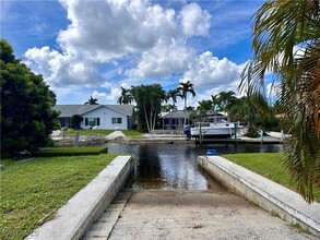 6187 Island Park Ct in Ft. Myers, FL - Building Photo - Building Photo