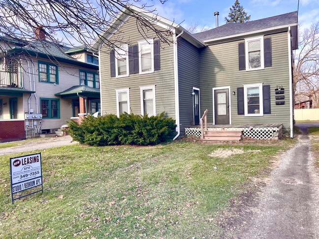 718 W Ionia St, Unit #3