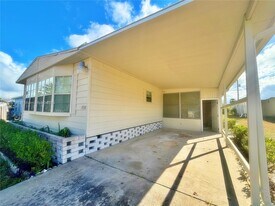 3930 Country Pl in Winter Haven, FL - Building Photo