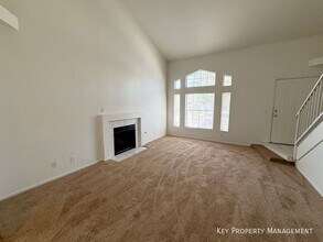 2840 Lone Cliff Dr in Henderson, NV - Building Photo - Building Photo