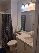 103 Secretariat Ct, Unit 103 Secretariat Court in Tinton Falls, NJ - Foto de edificio - Building Photo