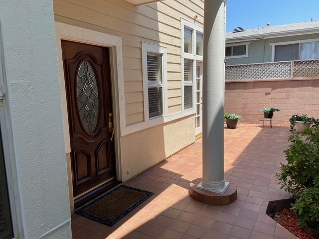 4545 W 171st St in Lawndale, CA - Foto de edificio - Building Photo