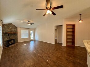18410 Cypress Meade Ln in Cypress, TX - Foto de edificio - Building Photo