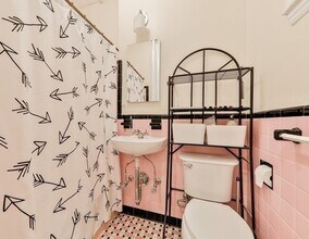 1091 Boylston St, Unit 48 in Boston, MA - Building Photo - Building Photo