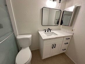 214 Woodland Pky, Unit 101 in San Marcos, CA - Building Photo - Building Photo