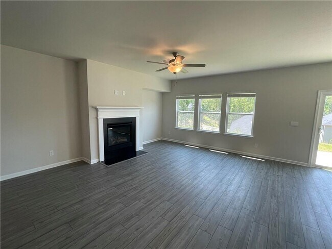 128 Longleaf St in Dawsonville, GA - Building Photo - Building Photo