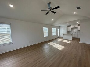 5812 W Greens Chapel Rd in Fayetteville, AR - Building Photo - Building Photo