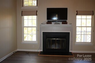 19839 Henderson Rd in Cornelius, NC - Building Photo - Building Photo