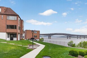 350 Water St in Newburgh, NY - Building Photo