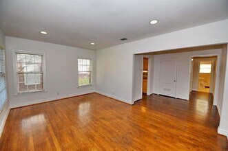 6214 Winton St in Dallas, TX - Building Photo - Building Photo