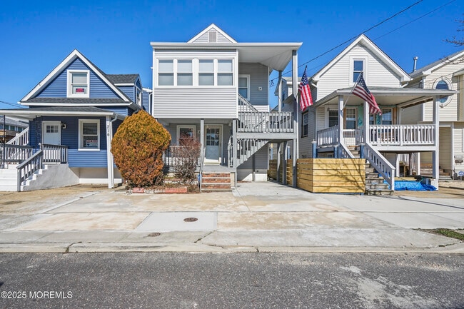 property at 214 Webster Ave