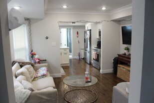 15 Pomeroy St, Unit HOUSE in Boston, MA - Building Photo