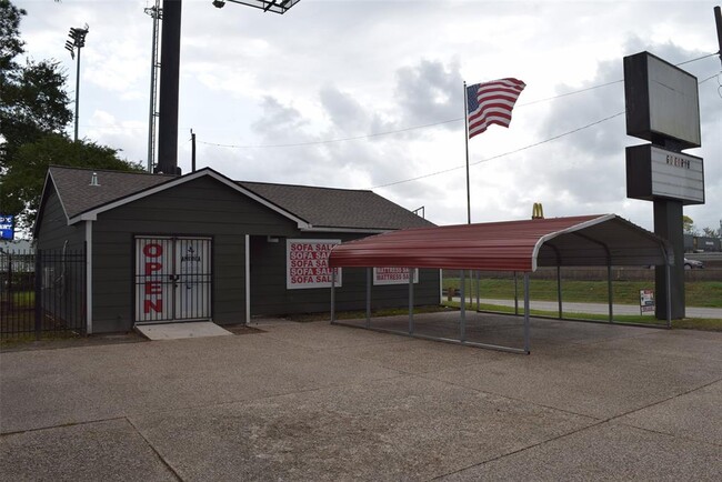 102 Rosamond St in Houston, TX - Building Photo - Building Photo
