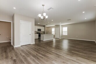 10508 Whispering Hammock Dr, Unit 813R in Riverview, FL - Building Photo - Building Photo