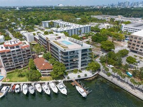 3581 E Glencoe St in Miami, FL - Building Photo - Building Photo