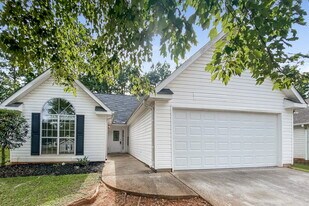 204 Coldsprings Ct in Mcdonough, GA - Building Photo