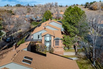 6969 W Yale Ave in Denver, CO - Foto de edificio - Building Photo