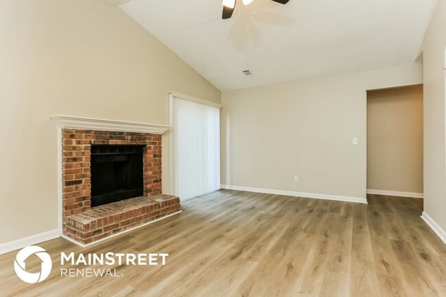 1061 Brandon Hill Way in Jonesboro, GA - Building Photo - Building Photo