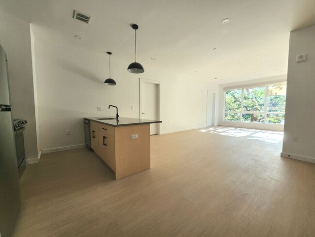 75 Webster St, Unit 2