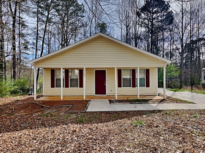 6160 Forrest Ave in Union City, GA - Building Photo