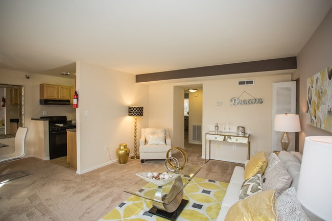 Meadow Woods in Alexandria, VA - Building Photo - Interior Photo