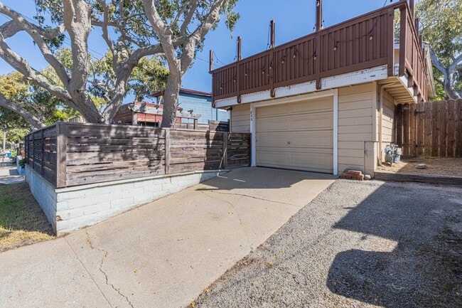 833 2nd St in Pacific Grove, CA - Building Photo - Building Photo